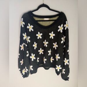 Altar'd State Black and White Daisy V-Neck Sweater Size Medium